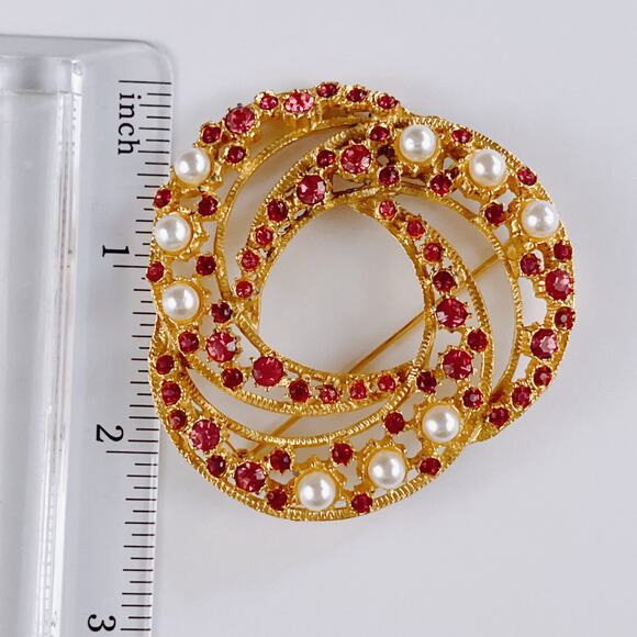 VTG Mid Century Brooch Faux Pearl Fuchsia Pink Rhinestone Layered Gold Tone Pin - Picture 7 of 11